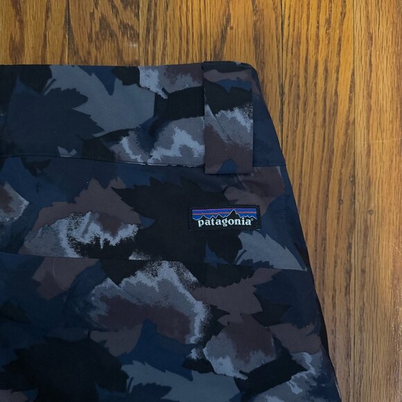 Patagonia Insulated Powder Bowl Snow Pants – Camo Print – Size M - Picture 3 of 7